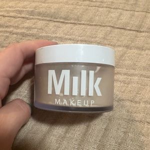 MILK makeup translucent powder